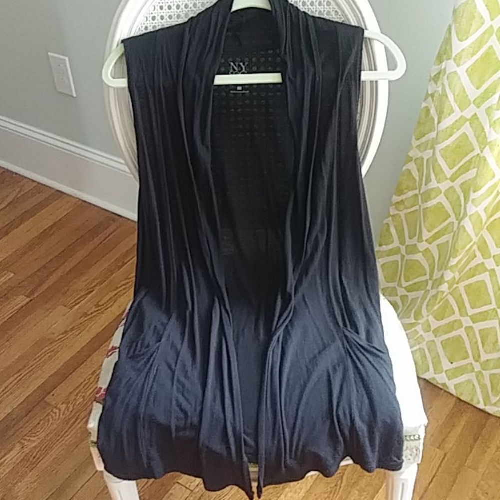 Long open knit vest w/pockets